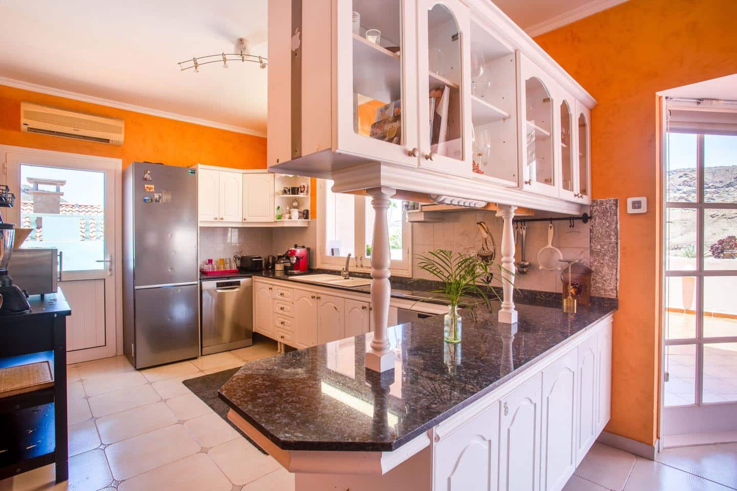 4 soveværelse Villa til salg i Mogan med swimmingpool garage - € 795.000 (Ref: 9101652)