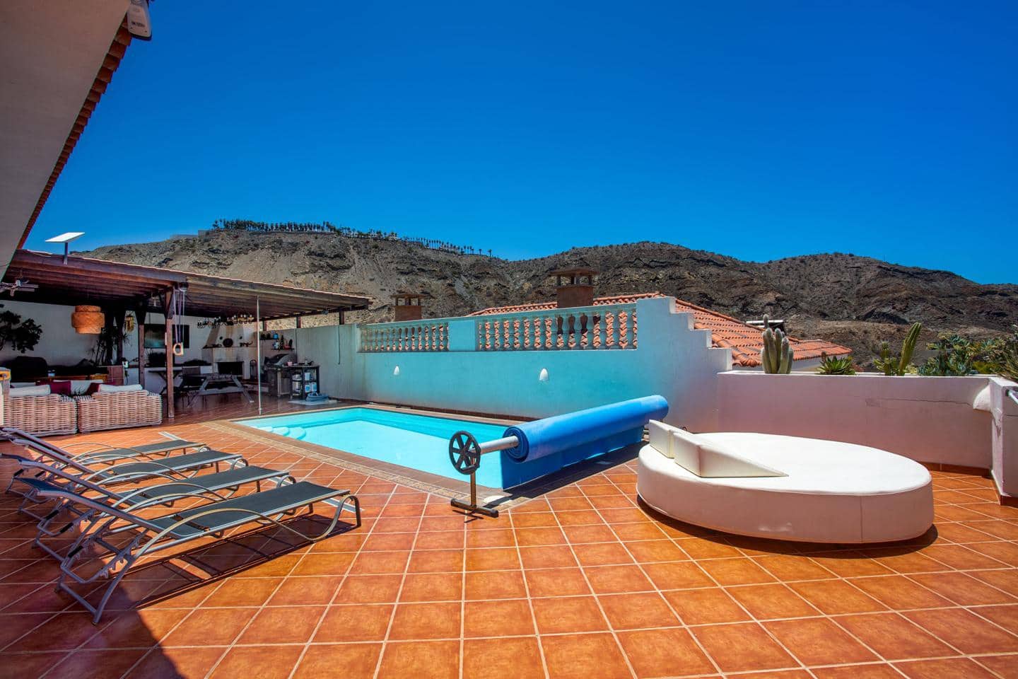 4 soveværelse Villa til salg i Mogan med swimmingpool garage - € 795.000 (Ref: 9101652)