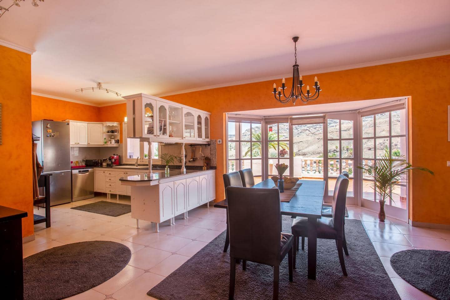 4 soveværelse Villa til salg i Mogan med swimmingpool garage - € 795.000 (Ref: 9101652)