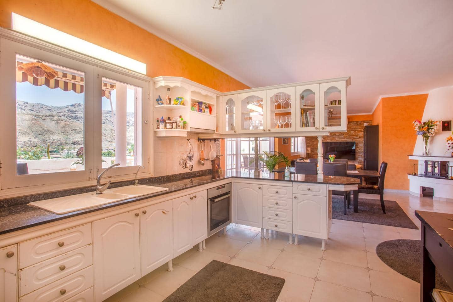 4 soveværelse Villa til salg i Mogan med swimmingpool garage - € 795.000 (Ref: 9101652)