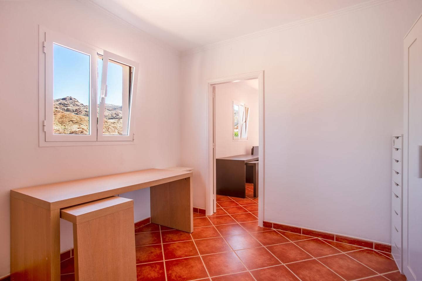 4 soveværelse Villa til salg i Mogan med swimmingpool garage - € 795.000 (Ref: 9101652)