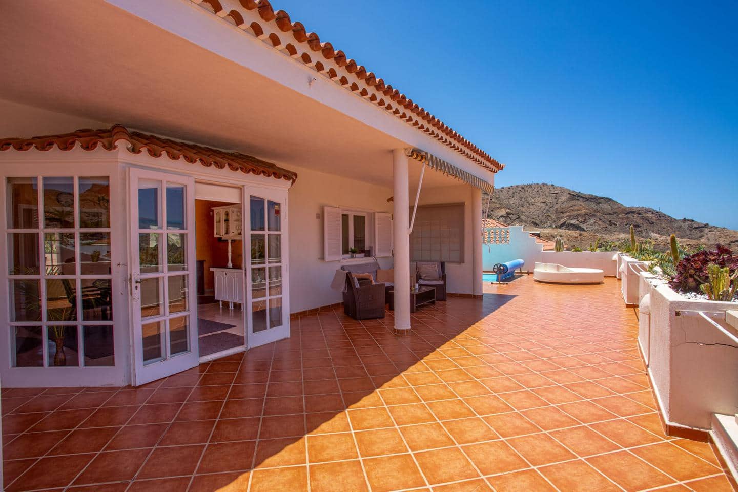 4 soveværelse Villa til salg i Mogan med swimmingpool garage - € 795.000 (Ref: 9101652)