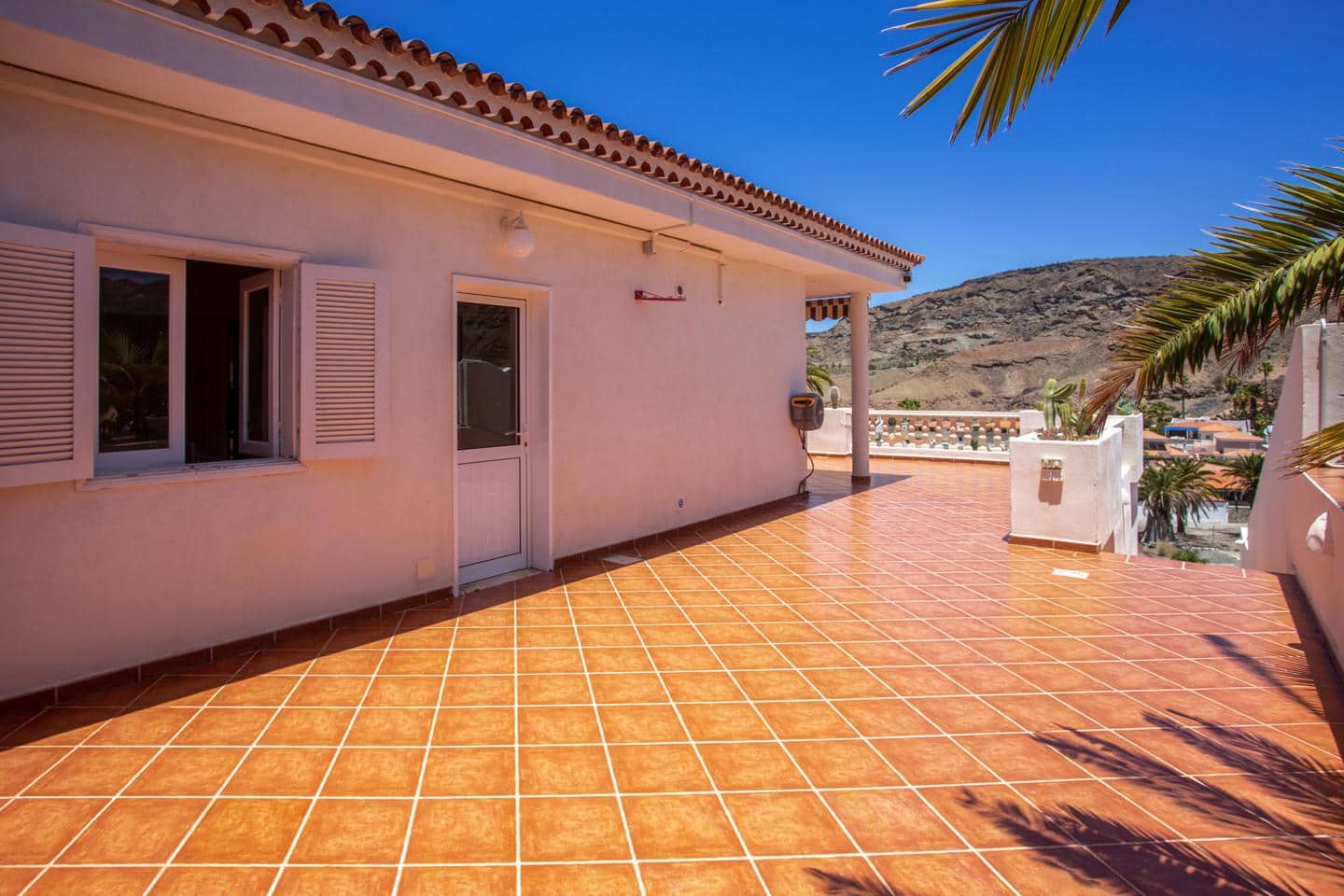 4 soveværelse Villa til salg i Mogan med swimmingpool garage - € 795.000 (Ref: 9101652)