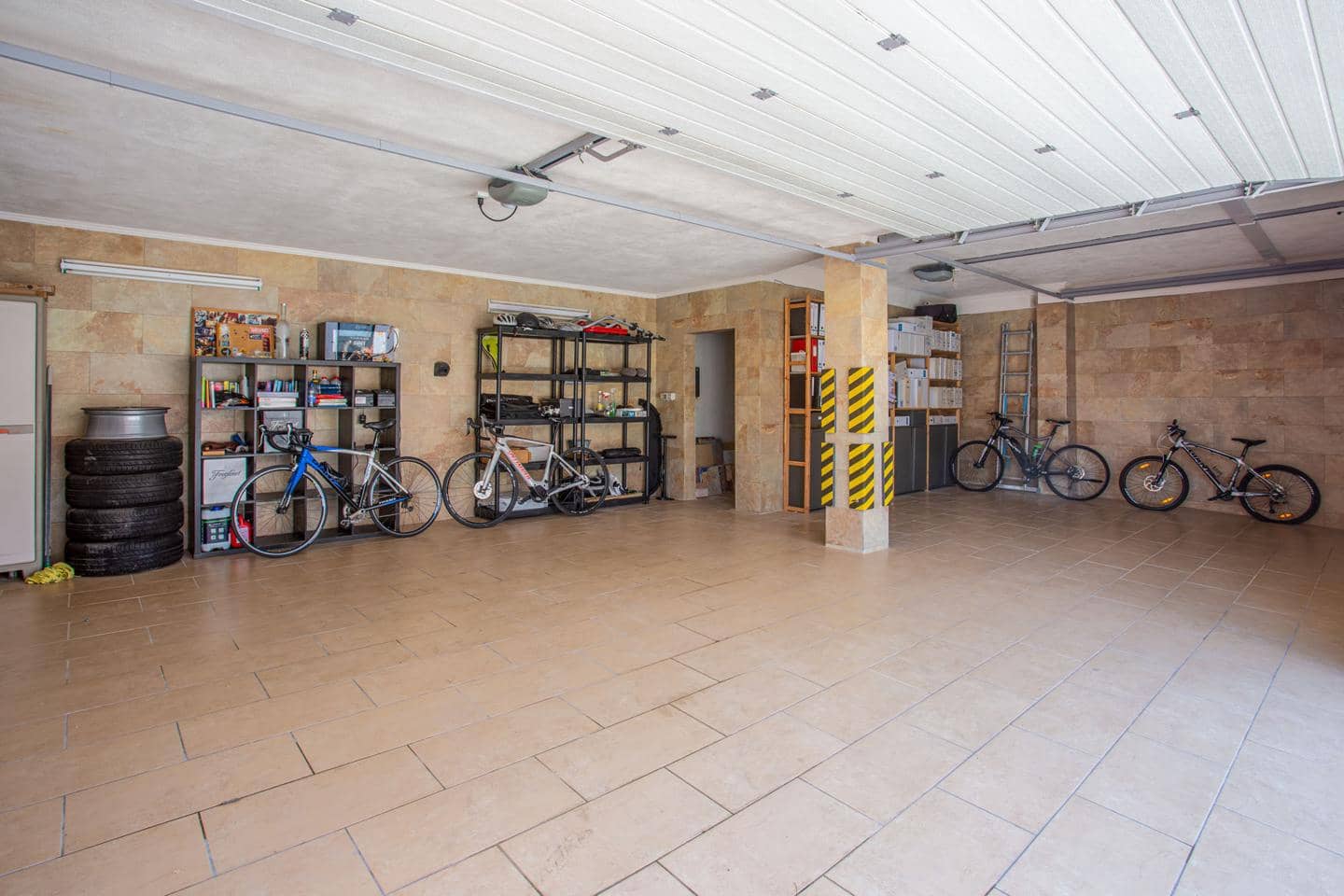 4 soveværelse Villa til salg i Mogan med swimmingpool garage - € 795.000 (Ref: 9101652)