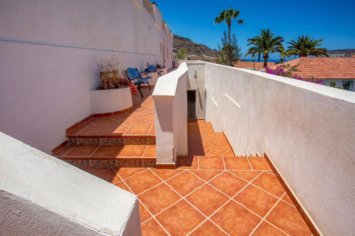 4 soveværelse Villa til salg i Mogan med swimmingpool garage - € 795.000 (Ref: 9101652)