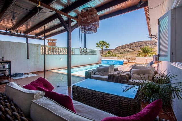 4 soveværelse Villa til salg i Mogán med swimmingpool garage - € 795.000 (Ref: 9101652)