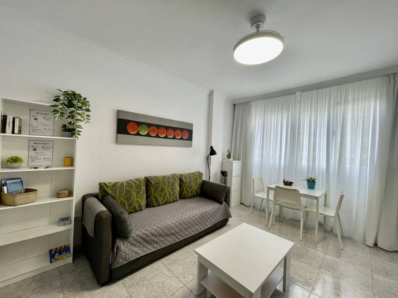 1 soveværelse Lejlighed til leje i Las Palmas de Gran Canaria - € 1.300 (Ref: 9111254)