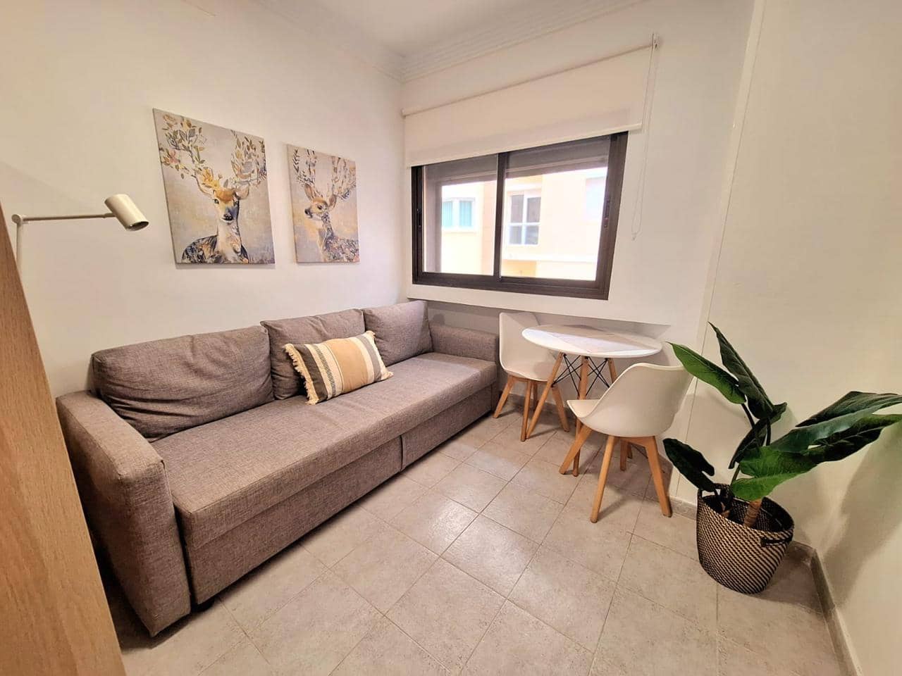 Flat for rent in Las Palmas de Gran Canaria - € 900 (Ref: 9118093)