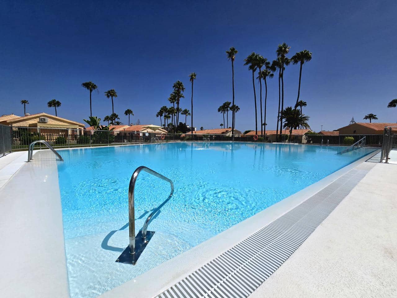 1 soveværelse Bungalow til salg i Playa del Ingles med swimmingpool - € 370.000 (Ref: 9138786)