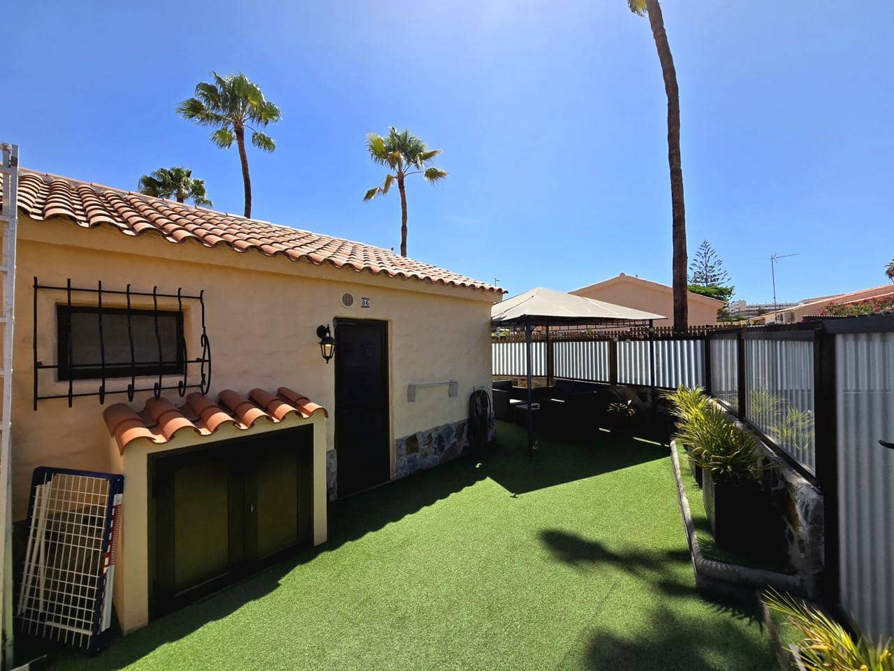 1 soveværelse Bungalow til salg i Playa del Ingles med swimmingpool - € 370.000 (Ref: 9138786)