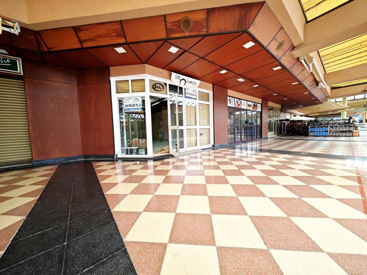 1 bedroom Business for rent in Maspalomas - € 1,300 (Ref: 9138787)