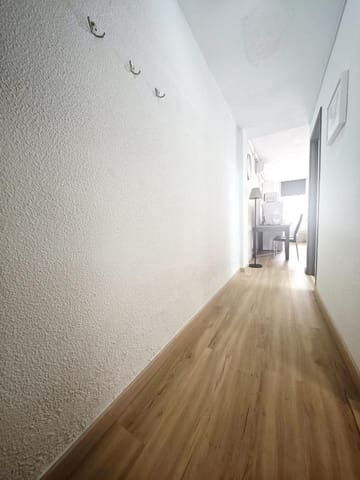1 makuuhuone Asunto vuokrattavana paikassa Playa del Inglés, San Bartolomé de Tirajana mukana uima-altaan - 1 900 € (Ref: 9144325)