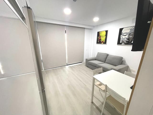 Flat for rent in Arguineguín, Mogán with garage - € 1,150 (Ref: 9144326)