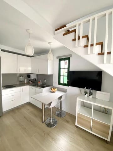 1 slaapkamer Flat te huur in Maspalomas, San Bartolomé de Tirajana met zwembad - € 1.400 (Ref: 9158723)