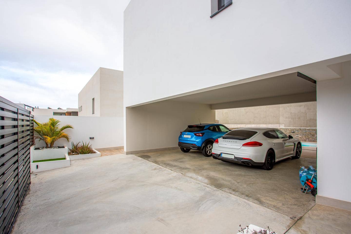 3 slaapkamer Villa te koop in La Montaneta met zwembad garage - € 1.590.000 (Ref: 9158724)