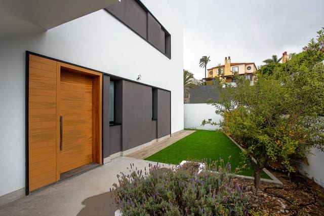 3 slaapkamer Villa te koop in La Montañeta, Telde met zwembad garage - € 1.590.000 (Ref: 9158724)