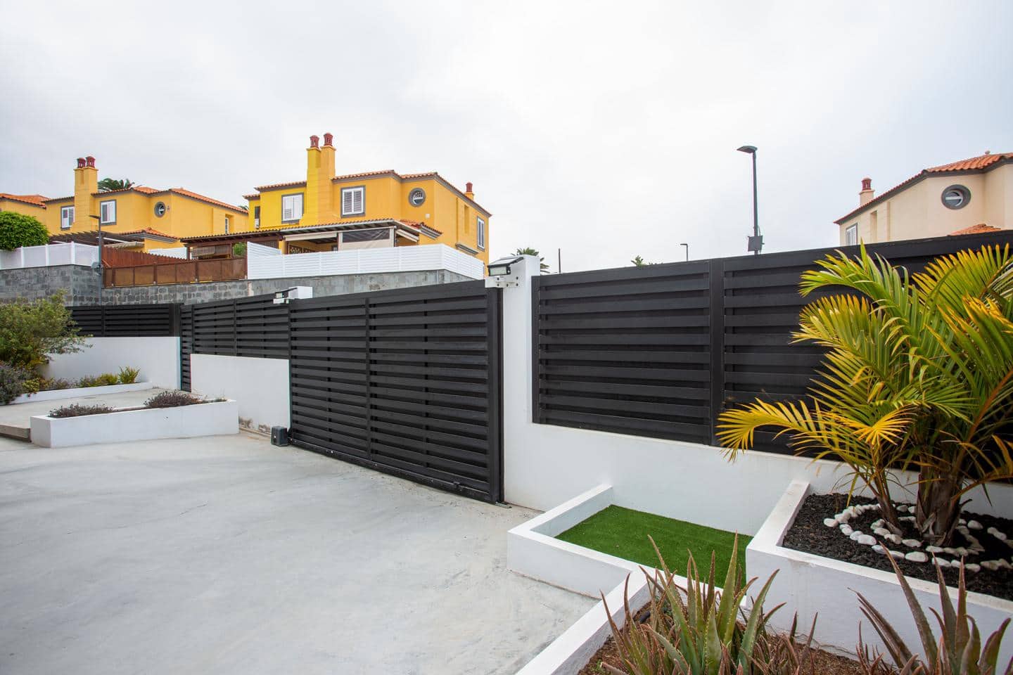 3 slaapkamer Villa te koop in La Montaneta met zwembad garage - € 1.590.000 (Ref: 9158724)