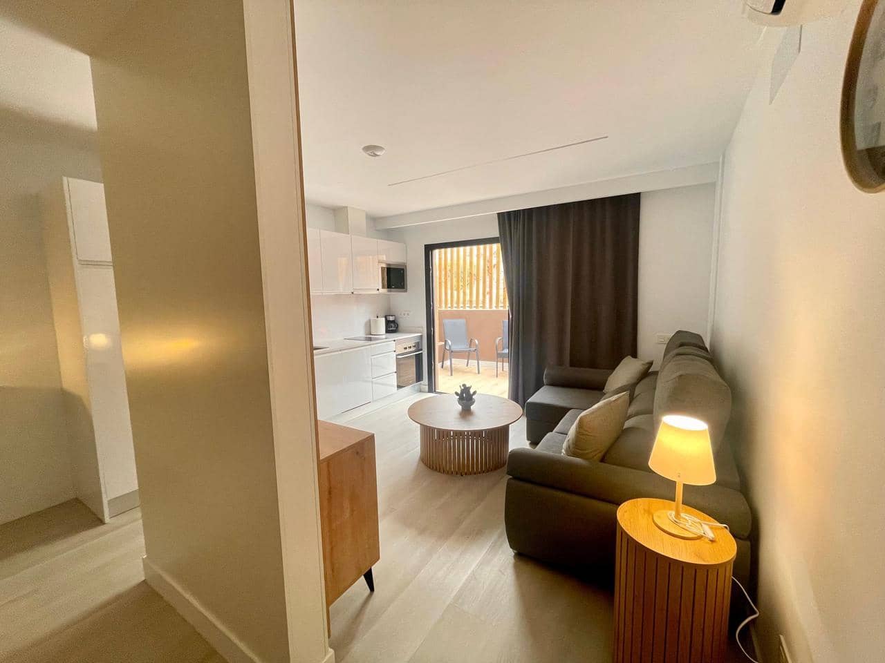 Leilighet til leie i Arguineguin med garasje - € 1 200 (Ref: 9177523)