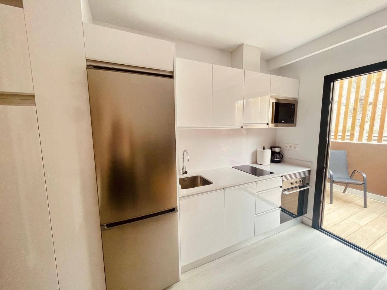 Leilighet til leie i Arguineguin med garasje - € 1 200 (Ref: 9177523)