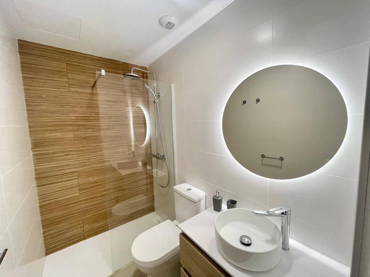 Leilighet til leie i Arguineguin med garasje - € 1 200 (Ref: 9177523)