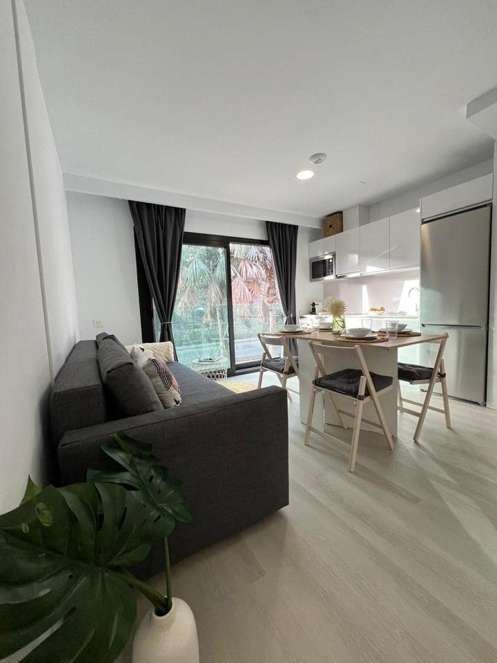 Lägenhet att hyra i Arguineguin med garage - 1 400 € (Ref: 9180171)