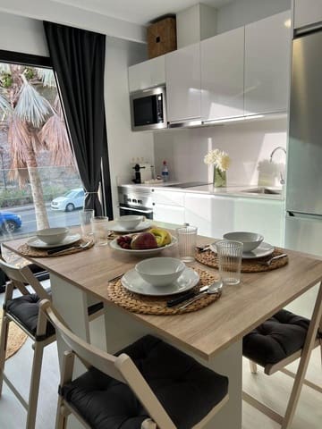 Lägenhet att hyra i Arguineguín, Mogán med garage - 1 400 € (Ref: 9180171)