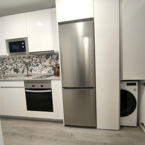 Flat for rent in Santa Catalina - Canteras, Las Palmas de Gran Canaria - € 900 (Ref: 9184737)