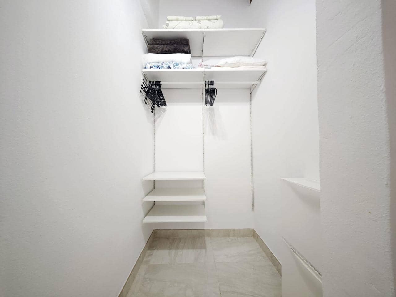 2 sovrum Lägenhet att hyra i San Fernando - 1 200 € (Ref: 9191895)