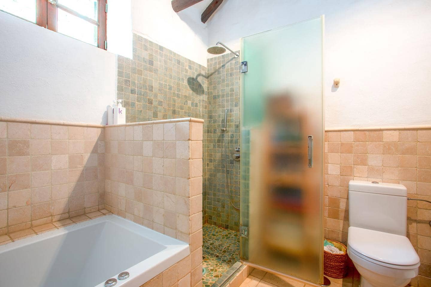 4 soverom Villa til salgs i Telde med svømmebasseng garasje - € 980 000 (Ref: 9205730)