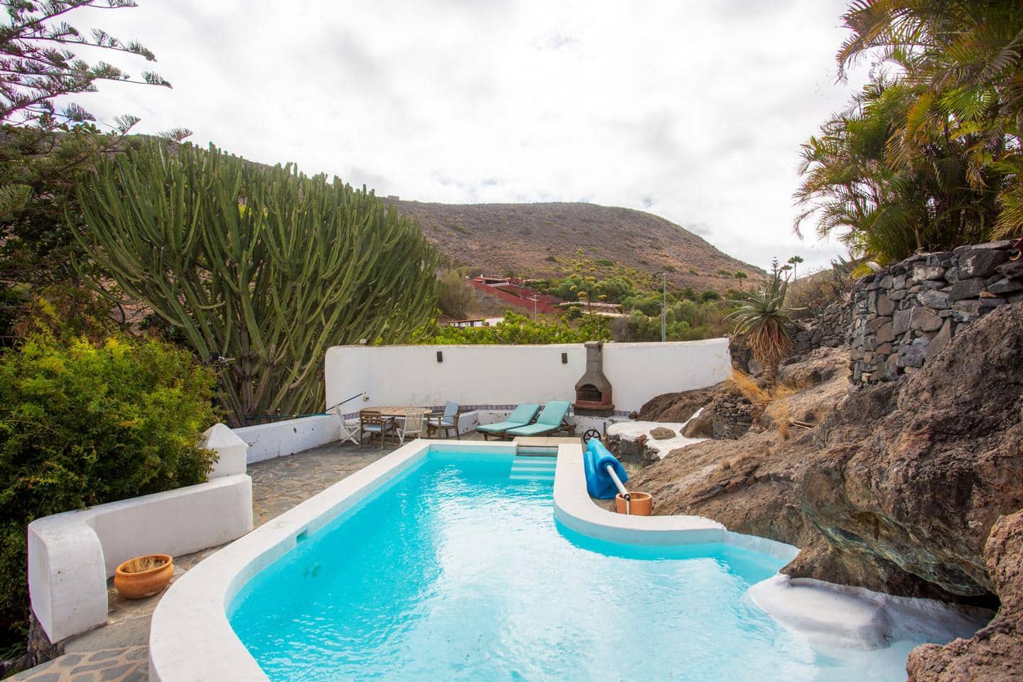 4 soverom Villa til salgs i Telde med svømmebasseng garasje - € 980 000 (Ref: 9205730)