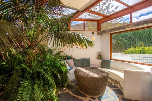 4 slaapkamer Villa te koop in Telde met zwembad garage - € 980.000 (Ref: 9205730)