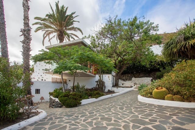 4 slaapkamer Villa te koop in Telde met zwembad garage - € 980.000 (Ref: 9205730)