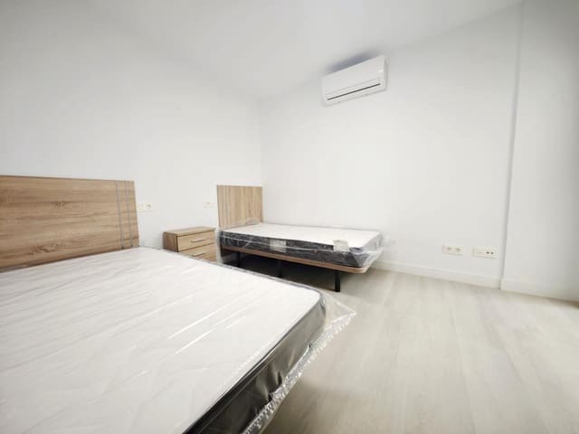 Piso de 2 habitaciones en Arguineguín, Mogán en alquiler con garaje - 1.500 € (Ref: 9206102)