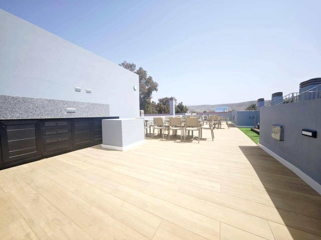 2 soverom Leilighet til leie i Arguineguin med garasje - € 1 500 (Ref: 9206104)