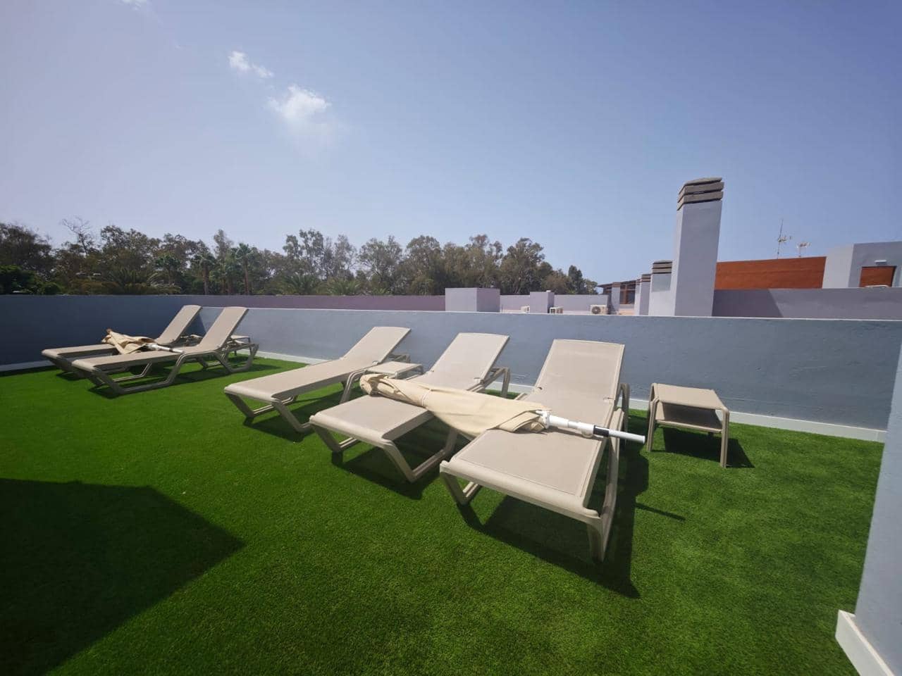 2 soverom Leilighet til leie i Arguineguin med garasje - € 1 500 (Ref: 9206104)