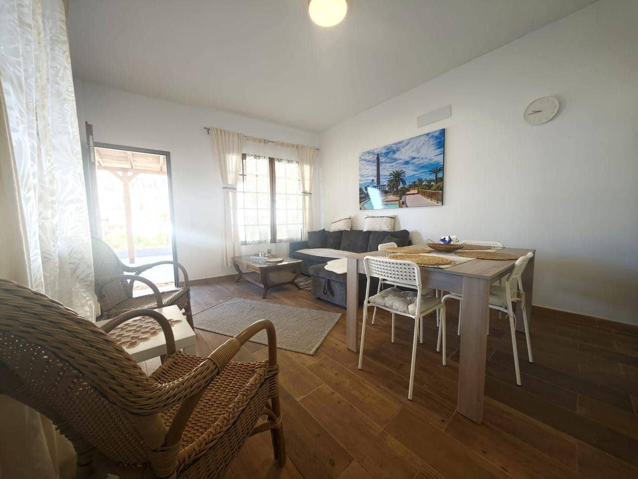 Villa/Maison de 1 chambre à louer à Fataga - 750 € (Ref: 9227884)