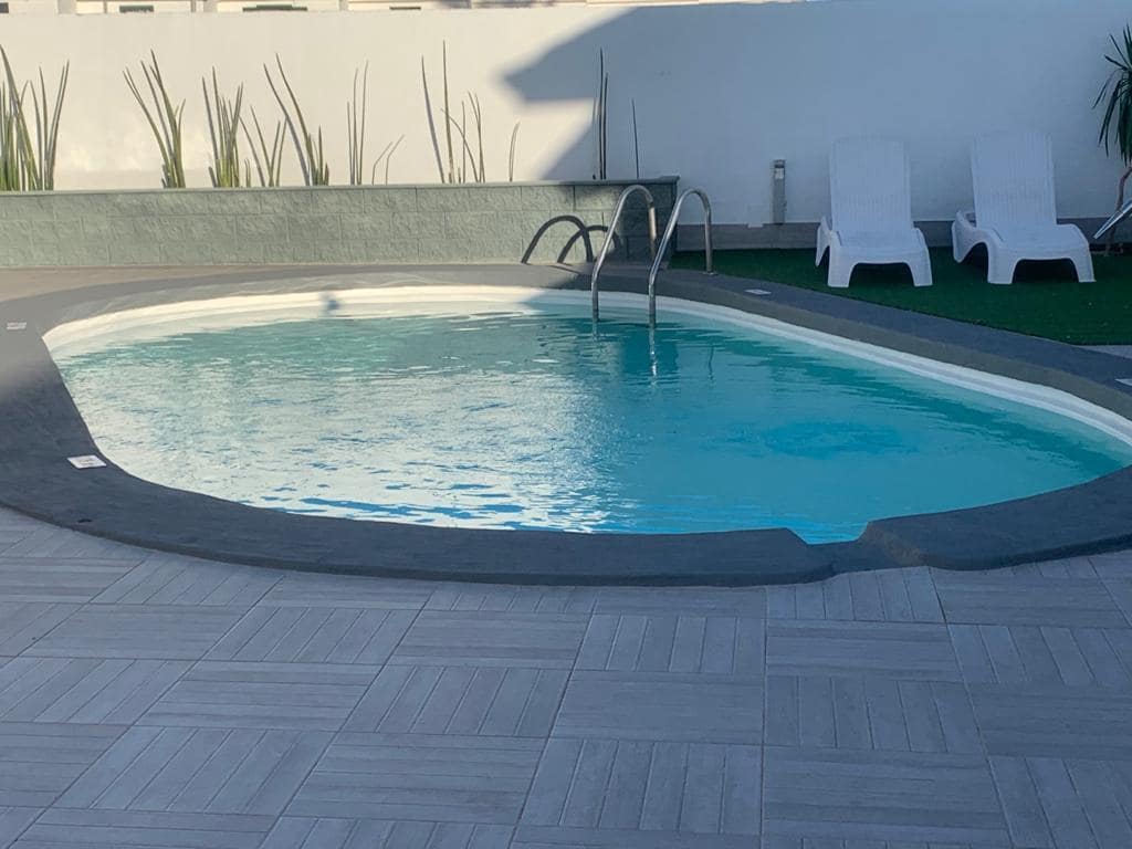 2 makuuhuone Asunto vuokrattavana paikassa Sonneland mukana uima-altaan 
autotalli - 1 290 € (Ref: 9238828)