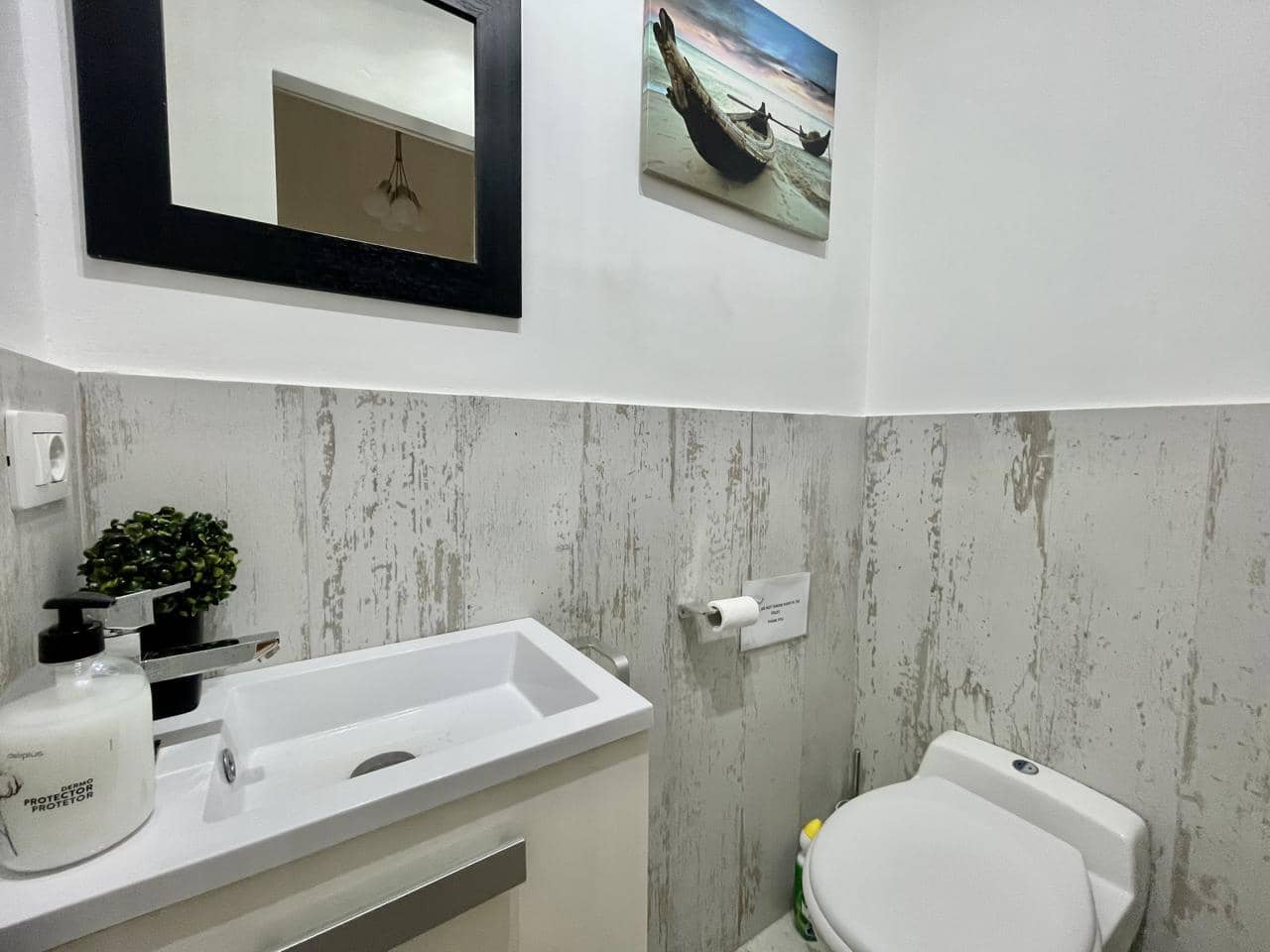 2 makuuhuone Asunto vuokrattavana paikassa Sonneland mukana uima-altaan 
autotalli - 1 290 € (Ref: 9238828)