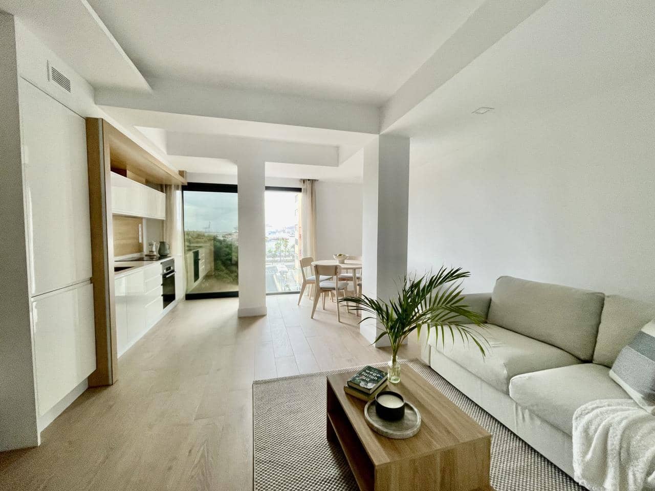 1 bedroom Flat for rent in Las Palmas de Gran Canaria - € 1,450 (Ref: 9289812)