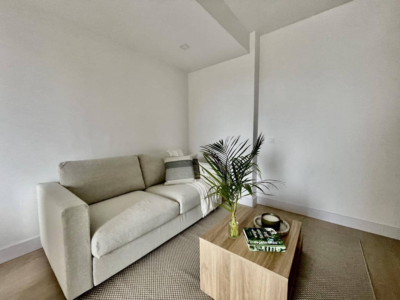 1 bedroom Flat for rent in Las Palmas de Gran Canaria - € 1,450 (Ref: 9289812)