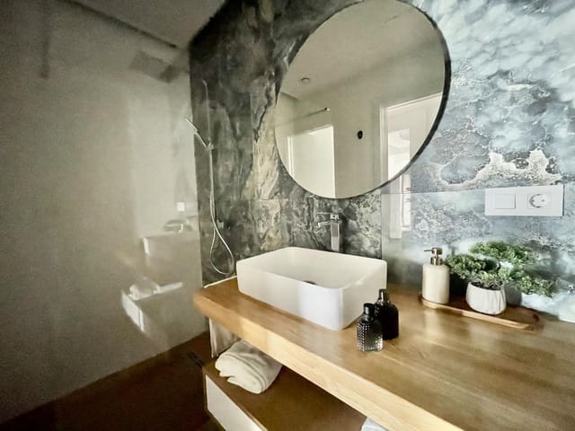 1 sovrum Lägenhet att hyra i Isleta, Las Palmas de Gran Canaria - 1 450 € (Ref: 9289812)