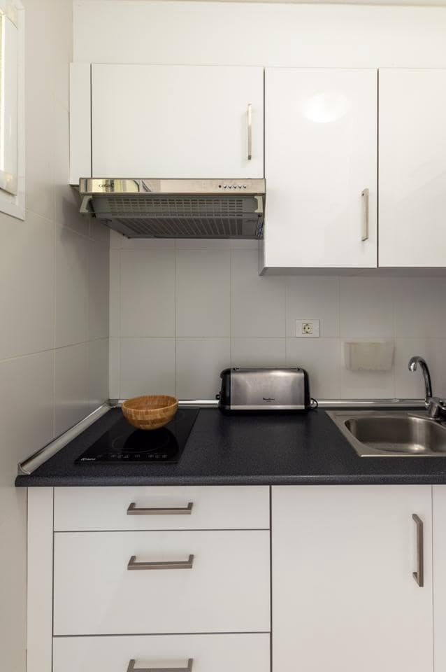 2 slaapkamer Flat te huur in San Agustin met zwembad garage - € 1.400 (Ref: 9296330)
