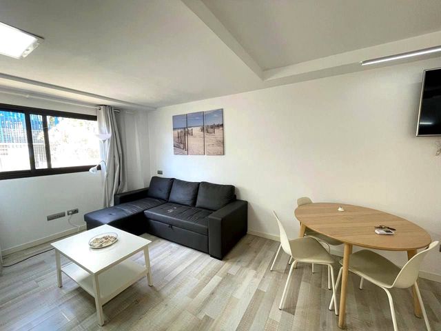 Lägenhet att hyra i Playa del Aguila, San Bartolomé de Tirajana med pool - 1 000 € (Ref: 9311942)