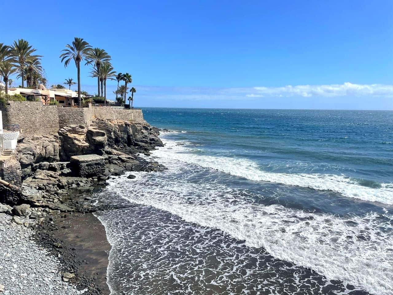 Lägenhet att hyra i Playa del Aguila med pool - 1 000 € (Ref: 9311942)