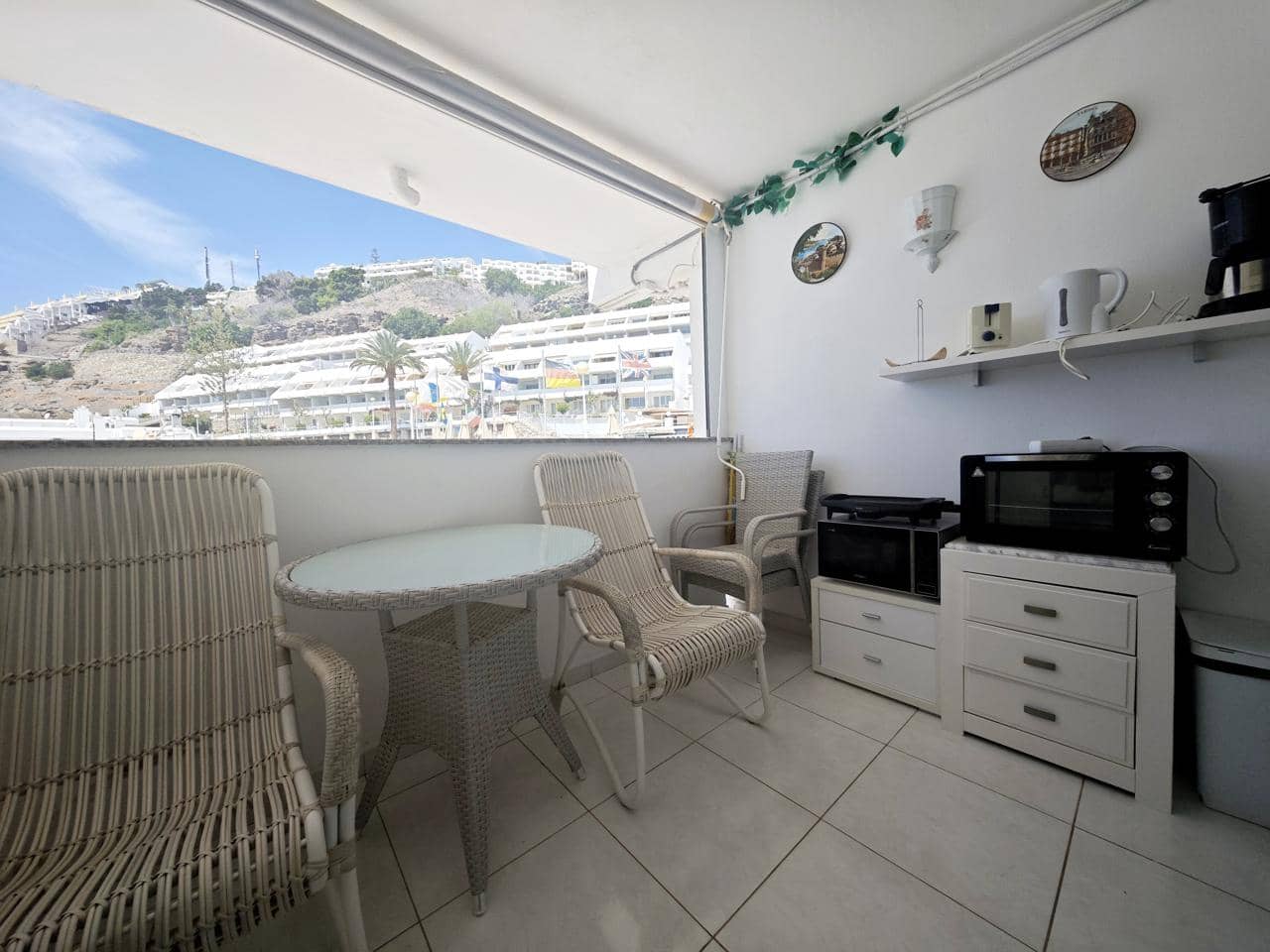 Asunto vuokrattavana paikassa Puerto Rico mukana uima-altaan - 1 200 € (Ref: 9325246)