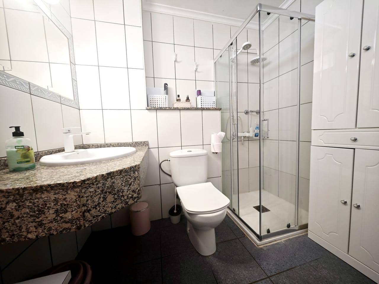 Asunto vuokrattavana paikassa Puerto Rico mukana uima-altaan - 1 200 € (Ref: 9325246)