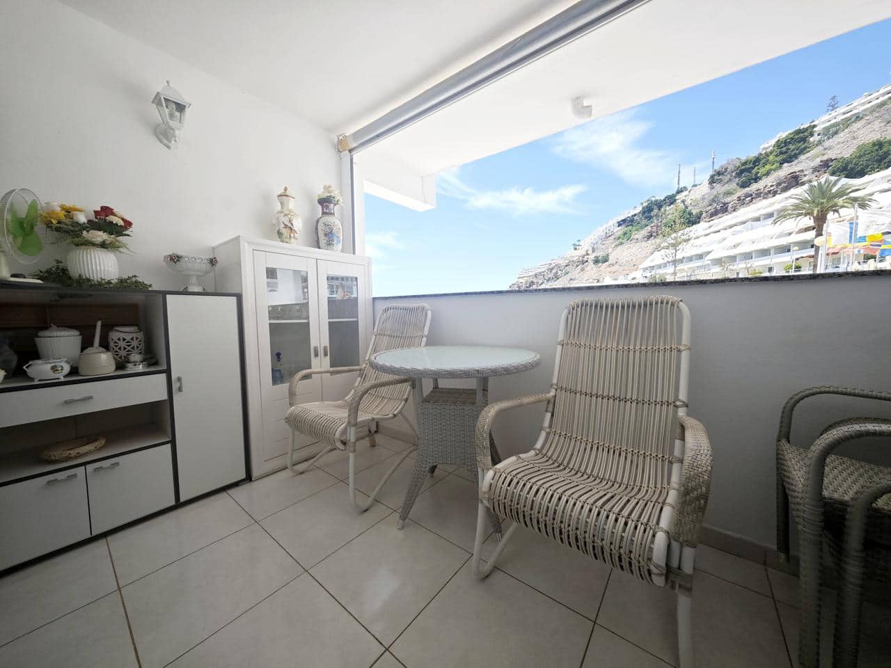 Asunto vuokrattavana paikassa Puerto Rico mukana uima-altaan - 1 200 € (Ref: 9325246)