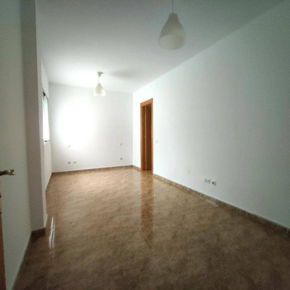 3 sovrum Lägenhet till salu i Vecindario med garage - 179 000 € (Ref: 9336926)