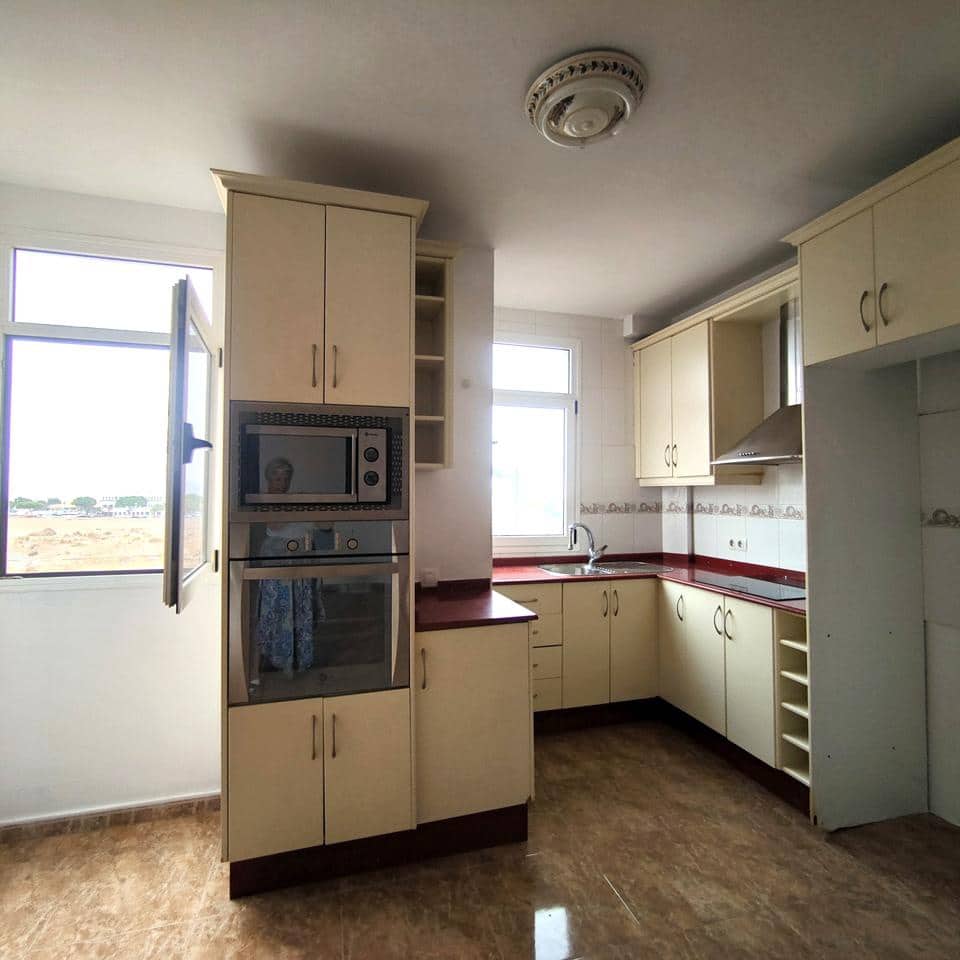 3 sovrum Lägenhet till salu i Vecindario med garage - 179 000 € (Ref: 9336926)