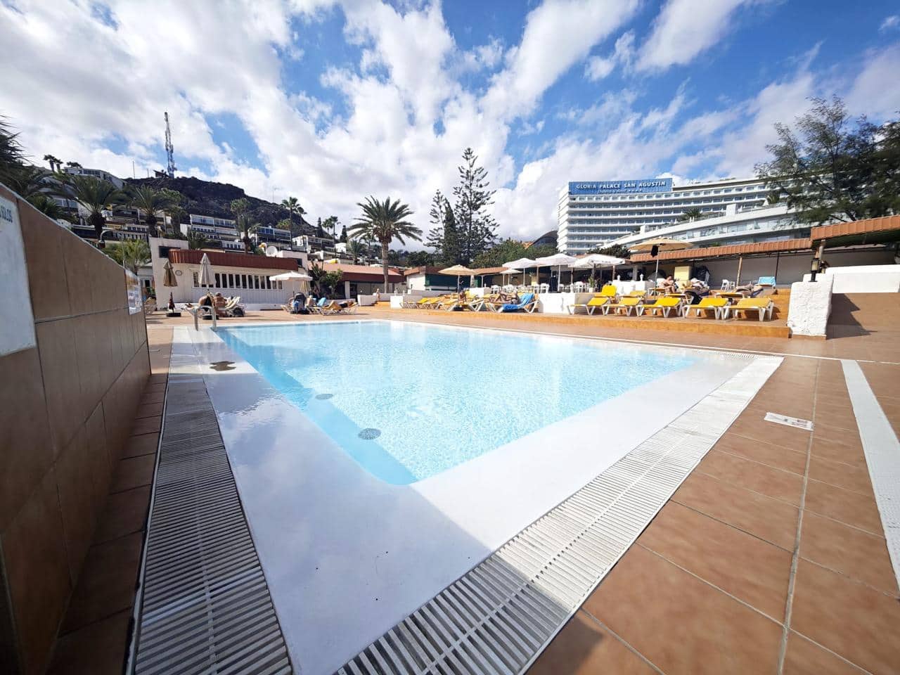 1 bedroom Flat for rent in Maspalomas with pool - € 1,300 (Ref: 9357863)